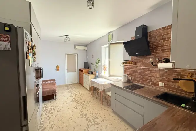 Фото нерухомості, Лисичівка (Маяковського), 16А - 0