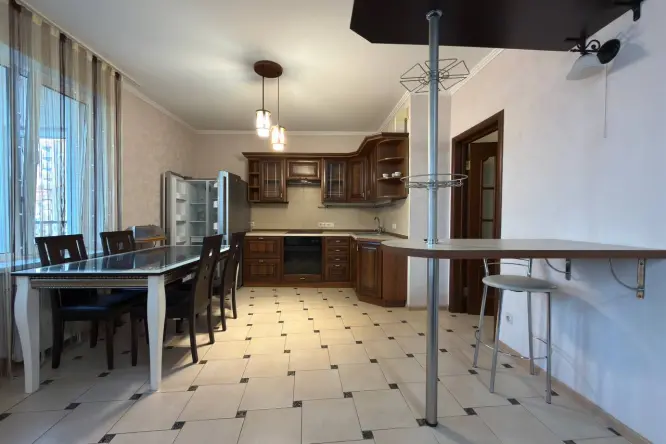 Realty photo, Dnіprovska naberejna, 19-V - 11