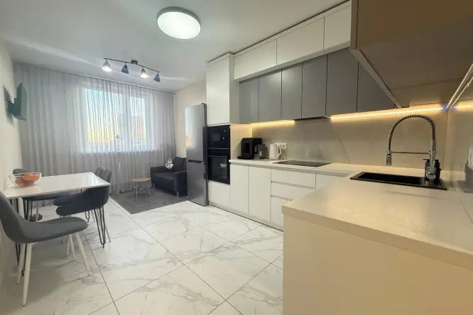 Фото нерухомості, Набережна, 8д - 0