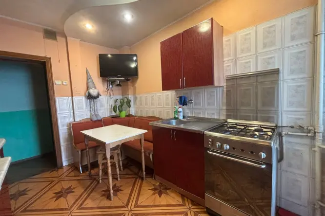 Realty photo, pr.  Beresteiskii, 1 - 14