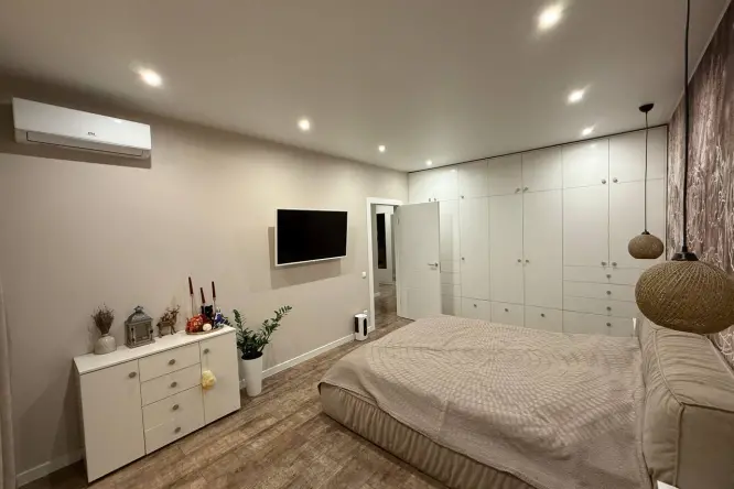 Фото нерухомості, Набережна, 6-Ж - 1