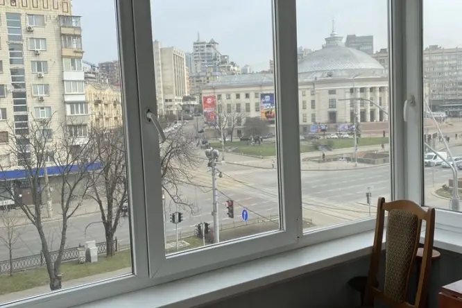 Realty photo, pr.  Beresteiskii, 1 - 19