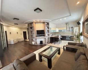 Realty photo, CHornovola, 2